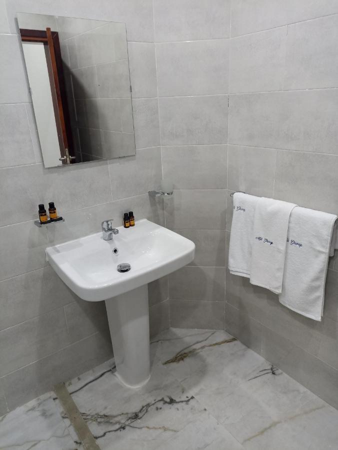 Mji Group Hotel Тан-Тан Екстериор снимка